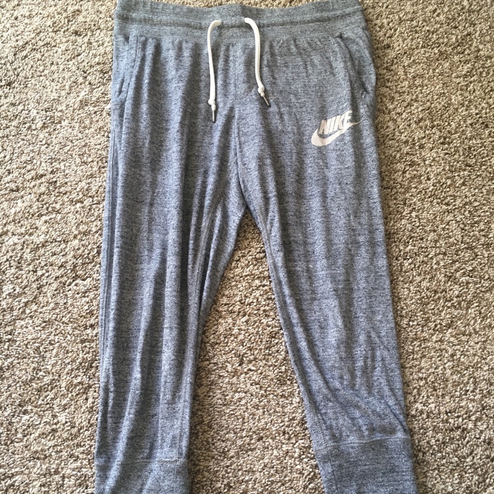Nike Capri sweats Small